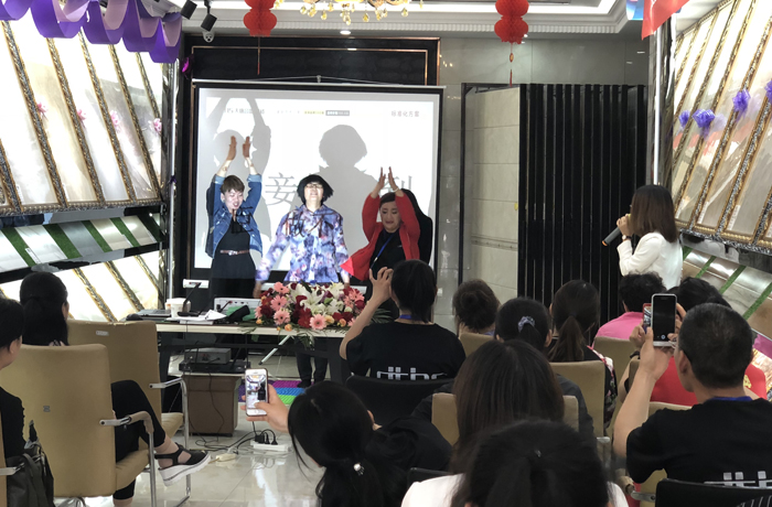 5 學(xué)員們現(xiàn)場(chǎng)積極互動(dòng).jpg